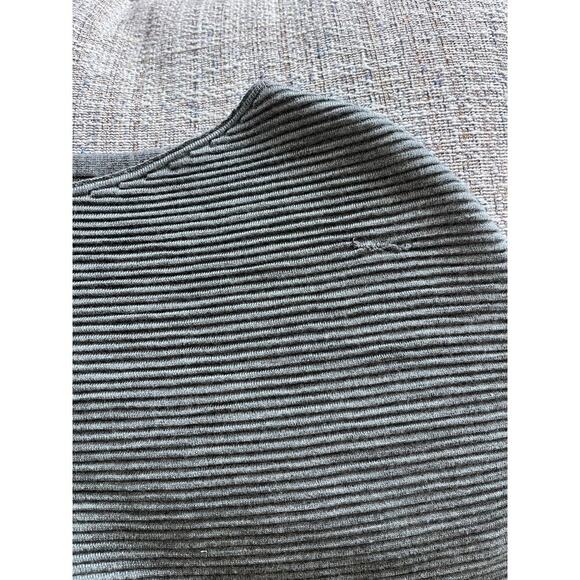 Alexander McQueen Wool Ribbed Bodycon Dress Dolman Sleeve Small - Picture 9 of 10